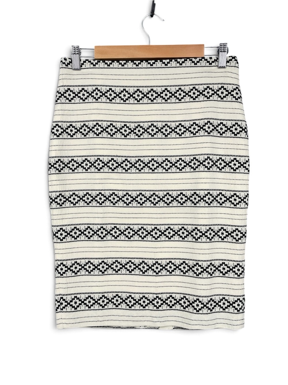 Ann Taylor Factory Embroidered Geometric Stripe Pencil Skirt